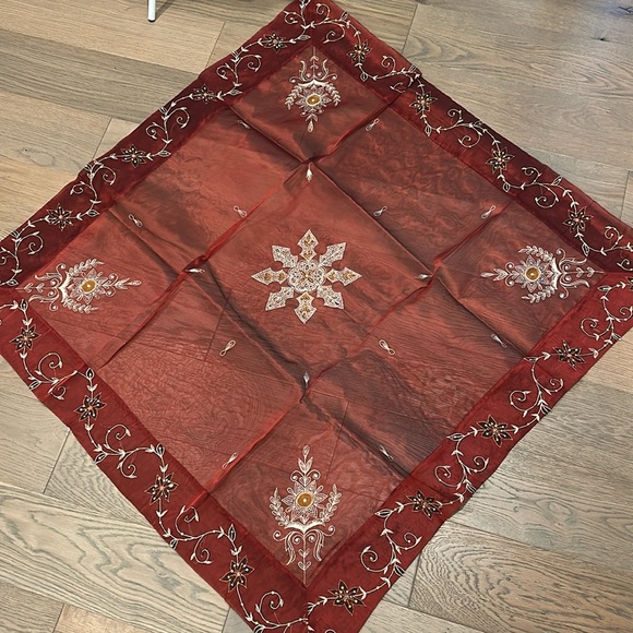 NEW Tablecloth - Picture 5 of 7